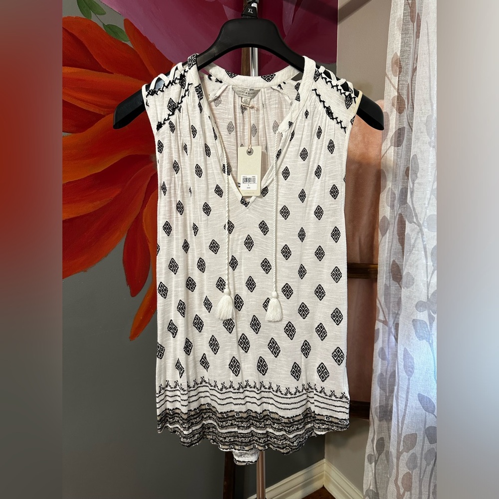 NWT Lucky Brand Casual Sleeveless Top, Size L